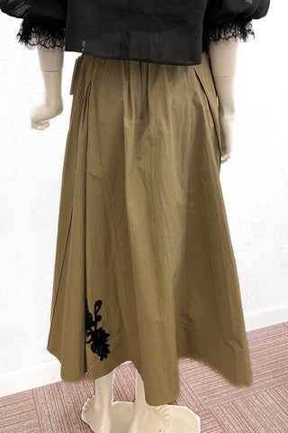 刺繍飾り付きフレアスカート - amitie