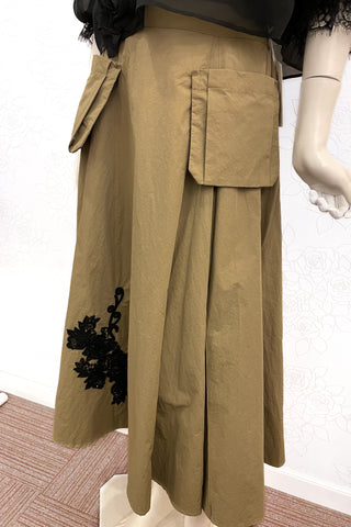 刺繍飾り付きフレアスカート - amitie
